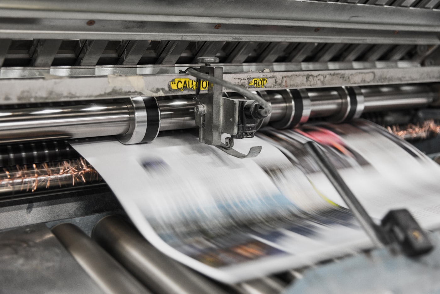 Vishwa Graphics' flagship commercial offset press running a full-colour sheet